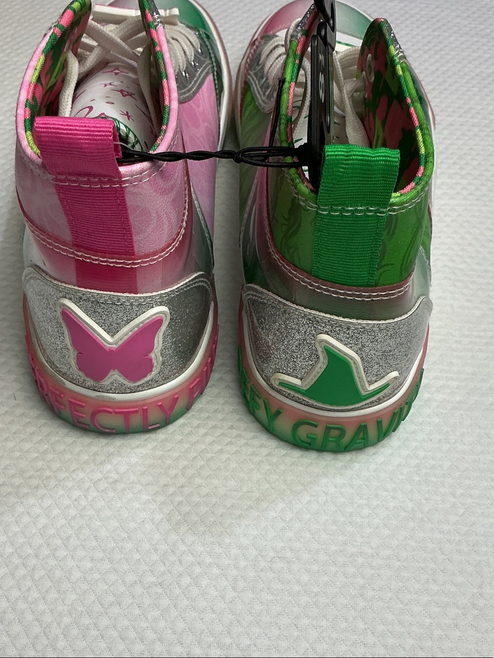 Wicked Gradient High-Top Sneakers in Pink & Green - Picture 4 of 5